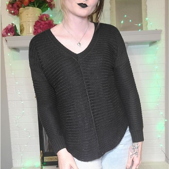 Sam Edelman Sweaters - Black knitted sweater by Sam Edelman